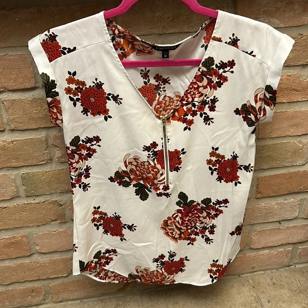 Express blouse bundle - Picture 2 of 7